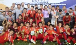 男足主持人爆料最新消息,最新消息震惊足坛！